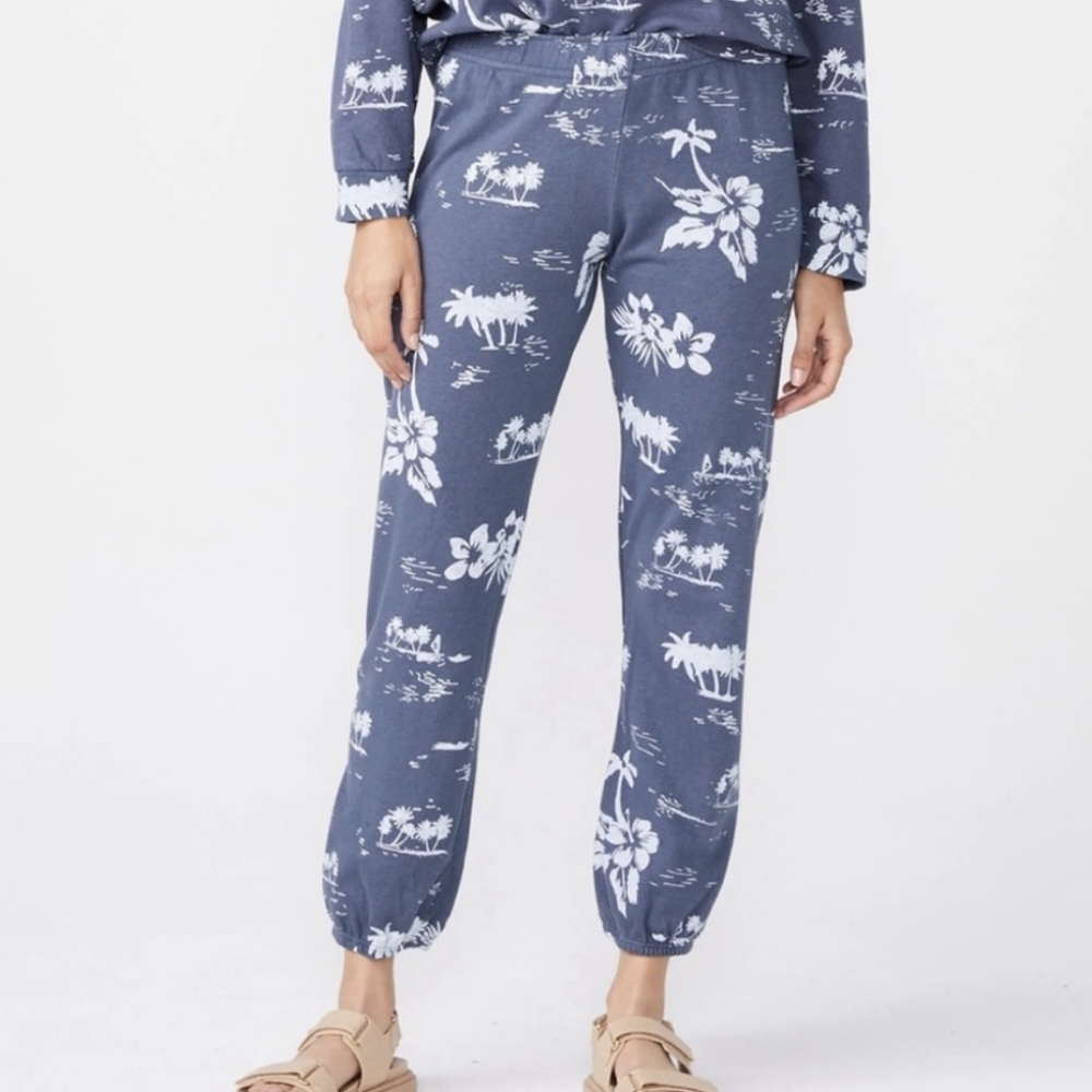 NWT Revolve Monrow blue Hawaiian sweatpants